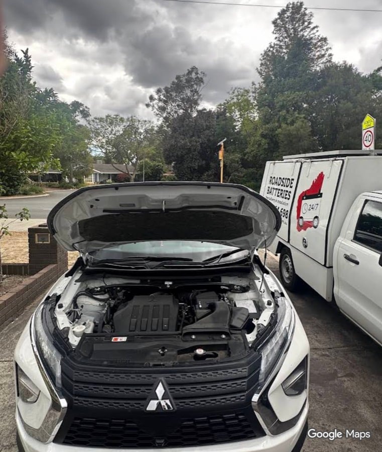 Car Battery Roadside 24/7 team providing mobile battery replacement service in Perth